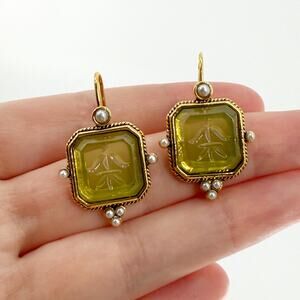 Green Gem Vintage Style Dangle Earrings